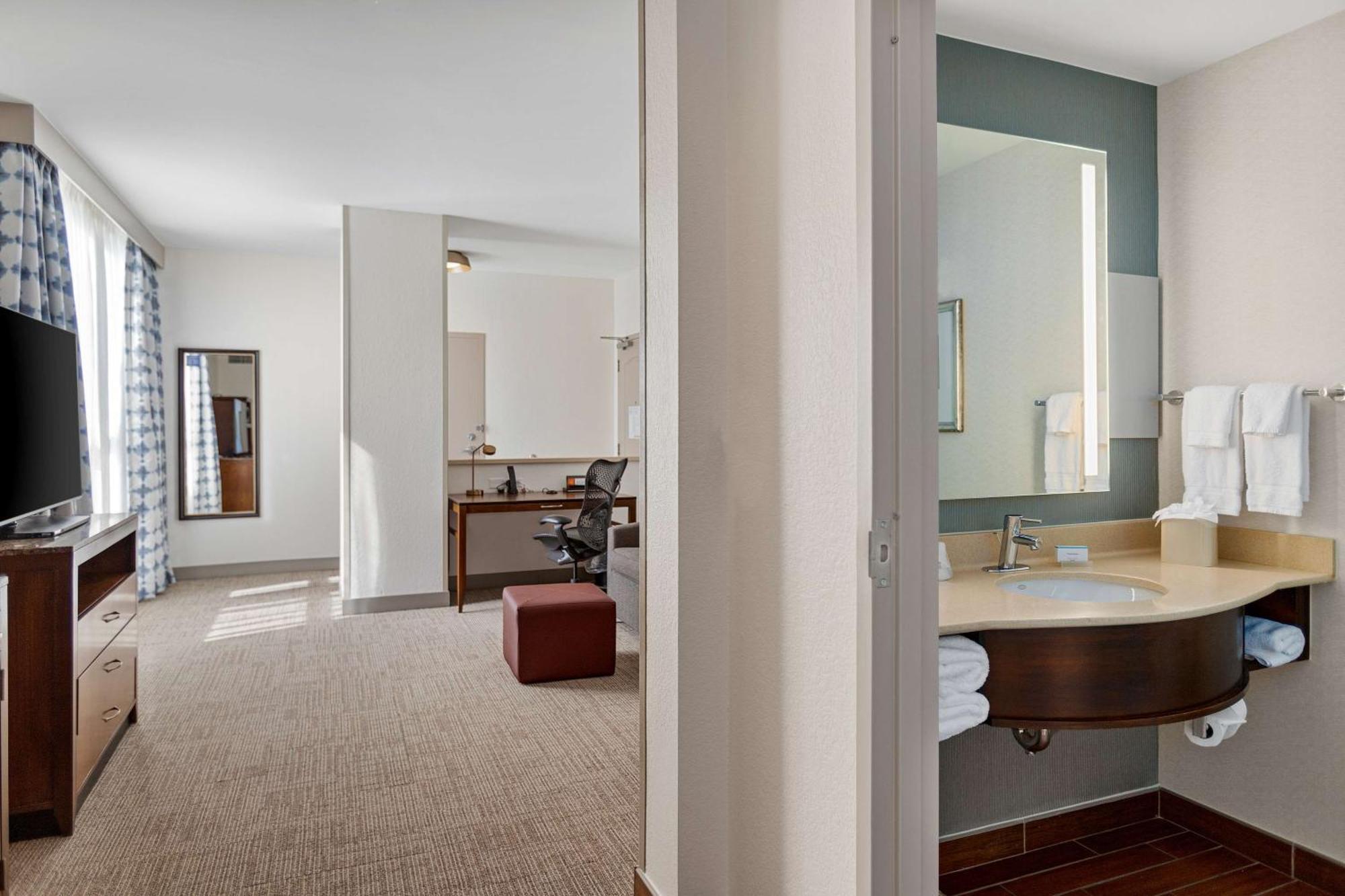 Hilton Garden French Quarter/cbd Hotel New Orleans